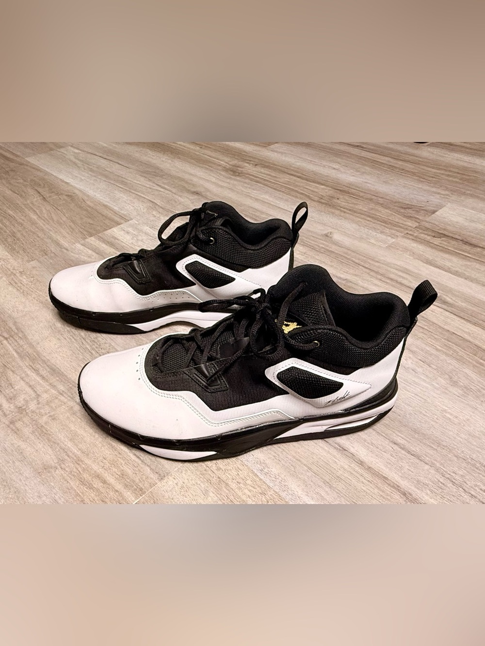 Nike Flight White and Black Athletic Shoe, Size 12